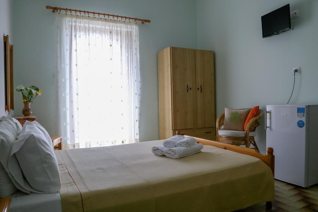 Panorama Rooms Pyrgos Dirou Exterior photo